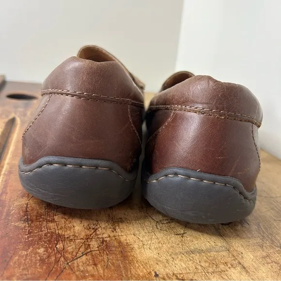 Born brown leather mens size 11.5 shoes, GUC