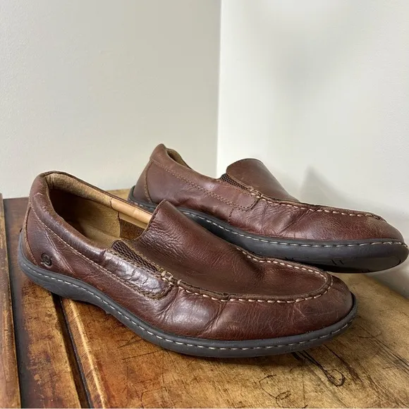 Born brown leather mens size 11.5 shoes, GUC