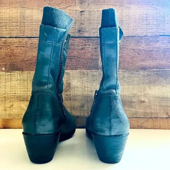 Born Mila In Charcoal Leather/Suede Zippered Boots
