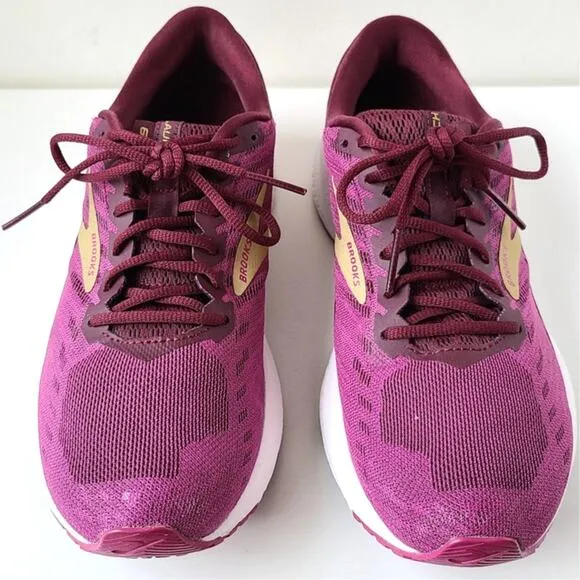 Brooks Launch 6 Magenta Gold Running Shoes Sneakers Womens Size US 8.5 EU 40 EUC