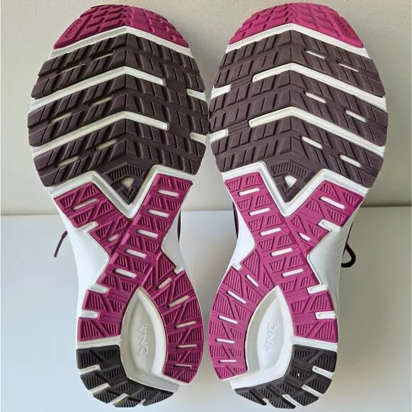Brooks Launch 6 Magenta Gold Running Shoes Sneakers Womens Size US 8.5 EU 40 EUC