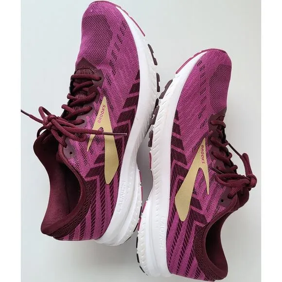 Brooks Launch 6 Magenta Gold Running Shoes Sneakers Womens Size US 8.5 EU 40 EUC