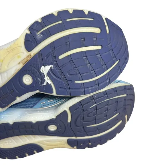 Brooks Women's Blue glycerin 20 athletic shoes size 9