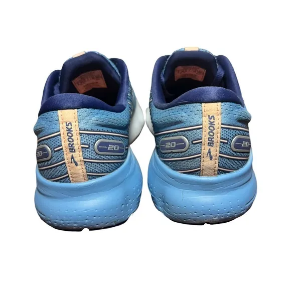 Brooks Women's Blue glycerin 20 athletic shoes size 9