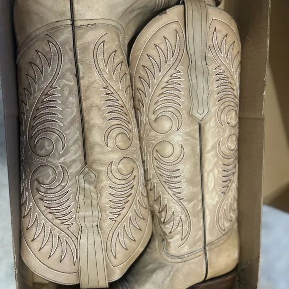 Buckle Tan Heeled Boots with Ornate Western Design