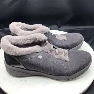 Bzees Women's Black Slip-On Comfort Shoes Size 8M Casual Faux Fur