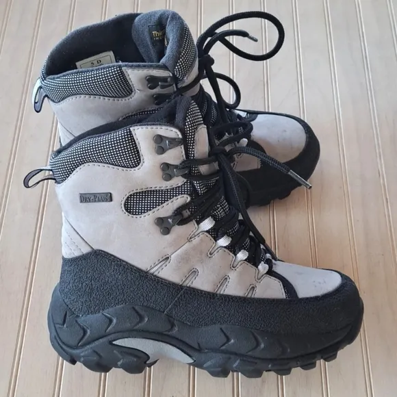Cabela's Dry Plus 83-0235 Thinsulate Ultra Insulation Hiking Boots Womens Size5D