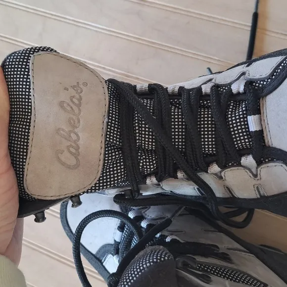 Cabela's Dry Plus 83-0235 Thinsulate Ultra Insulation Hiking Boots Womens Size5D