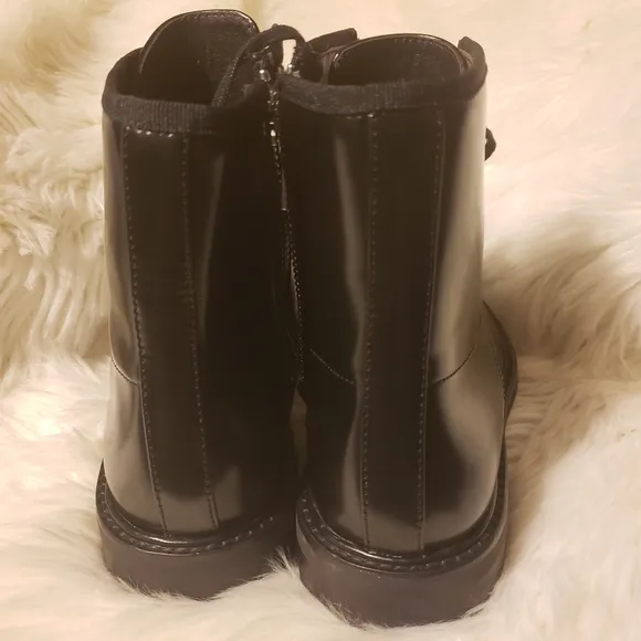 Calvin Klein keeler box black leather boots