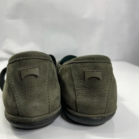 Camper Girls Olive Green Slip-On Mary Jane’s, excellent condition. Size 38/7
