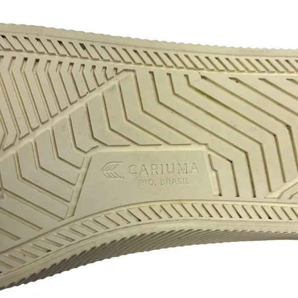 Cariuma Oca Low Gray Sneakers‎ Size M10.5 W12 (Brasil 🇧🇷)