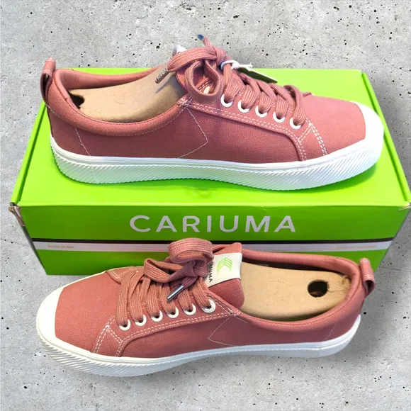 CARIUMA   Pantone Rose Low Profile Canvas Sneakers Tennis Shoes Women's 9.5