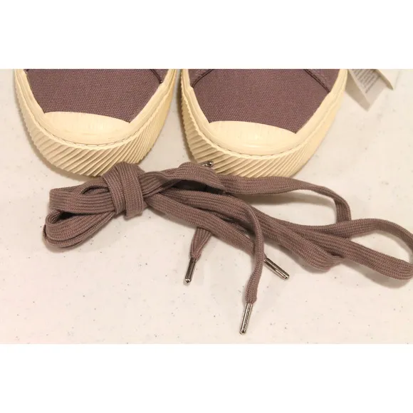 Cariuma Shoes Rio Brasil Low Canvas Lace Up Sneakers Brownish Gray Womens size 8