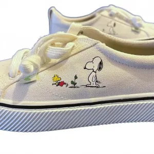 Cariumi X Peanuts Sneaker Collab- NWOT