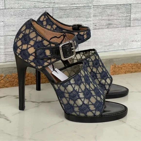 Carven Mesh and Lace open toe heels size 37/7