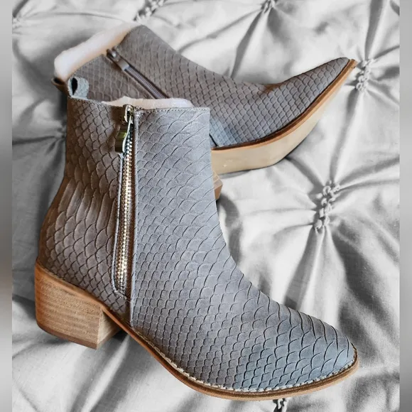 Ccocci Grey Textured Snake Print Ankle Boots
