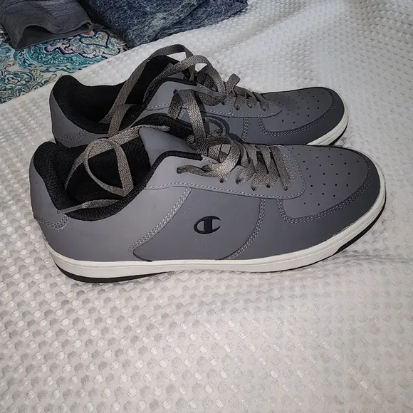 CHAMPION EUC MENS SZ 10 LEATHER GRAY SNEAKER SHOES