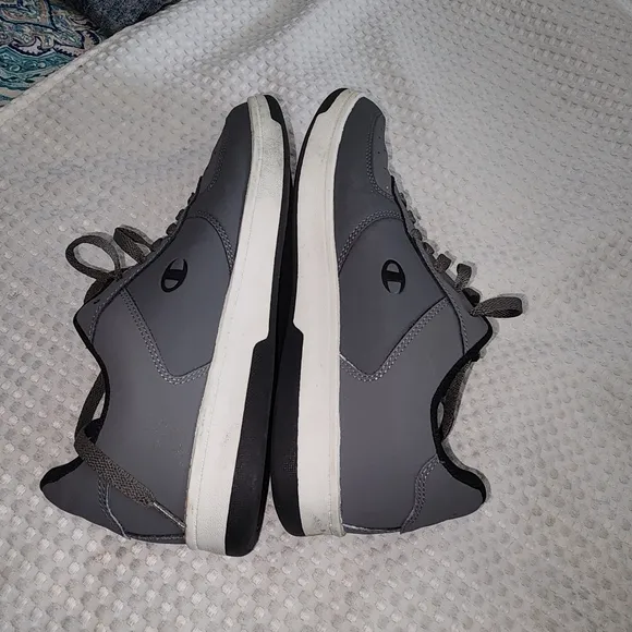 CHAMPION EUC MENS SZ 10 LEATHER GRAY SNEAKER SHOES