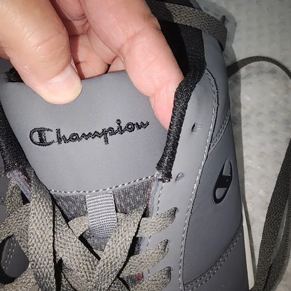 CHAMPION EUC MENS SZ 10 LEATHER GRAY SNEAKER SHOES