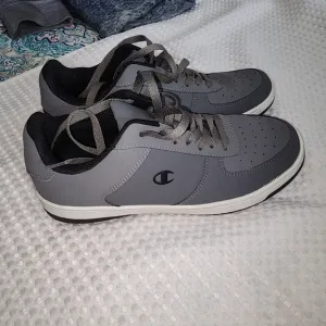 CHAMPION EUC MENS SZ 10 LEATHER GRAY SNEAKER SHOES