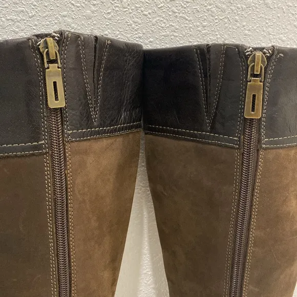 Clarks Artisan Active Air Leather Tall Knee High Harness Heel Boots | Size 6M