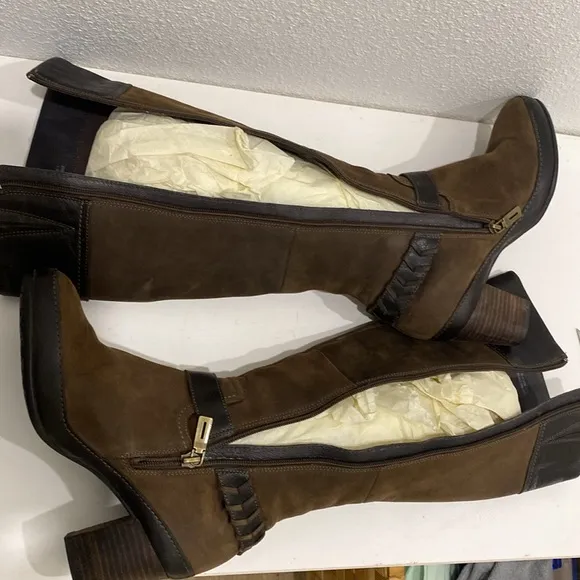 Clarks Artisan Active Air Leather Tall Knee High Harness Heel Boots | Size 6M