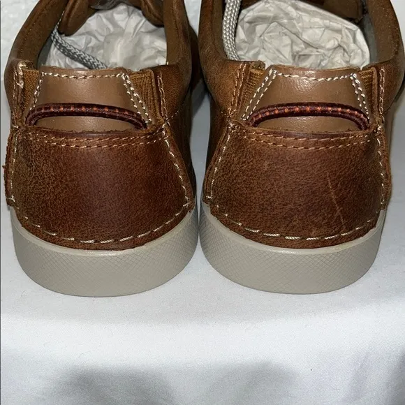 Clarks Brown Boat Shoes with Leather Upper and Low-Profile Design