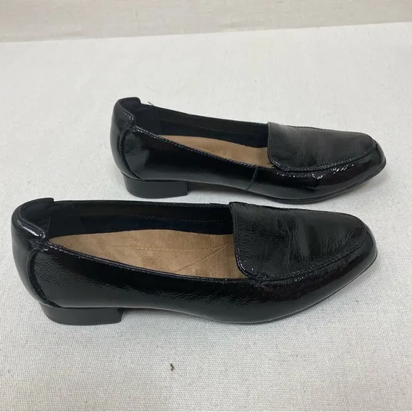 Clarks Women’s Slip On Black Leather Loafers