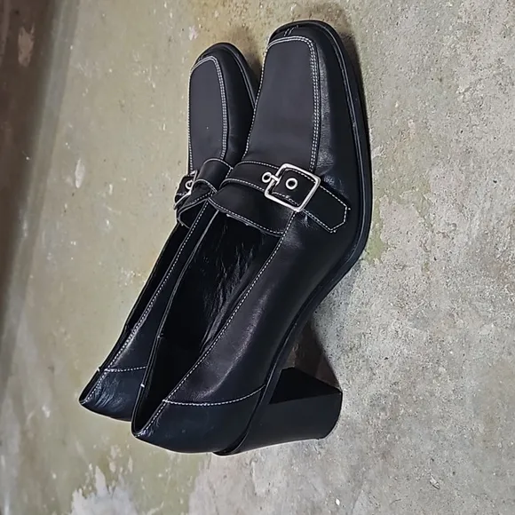 Coach &quot;Edith&quot; Black Leather Shoes Sz 9