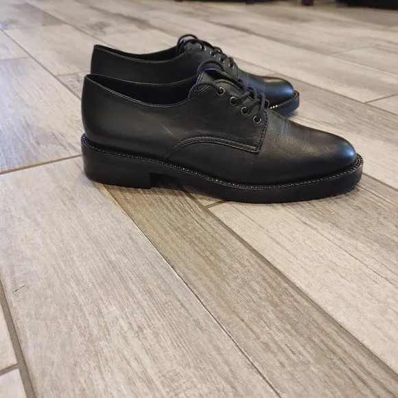 COACH women's oxford leather shoes size: 9 (B)