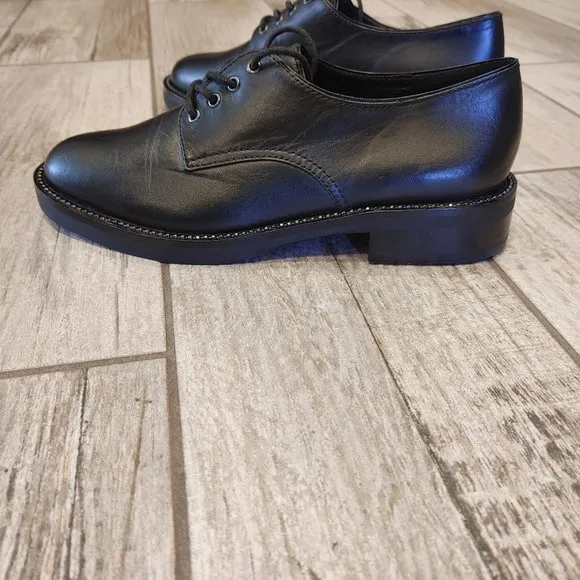 COACH women's oxford leather shoes size: 9 (B)