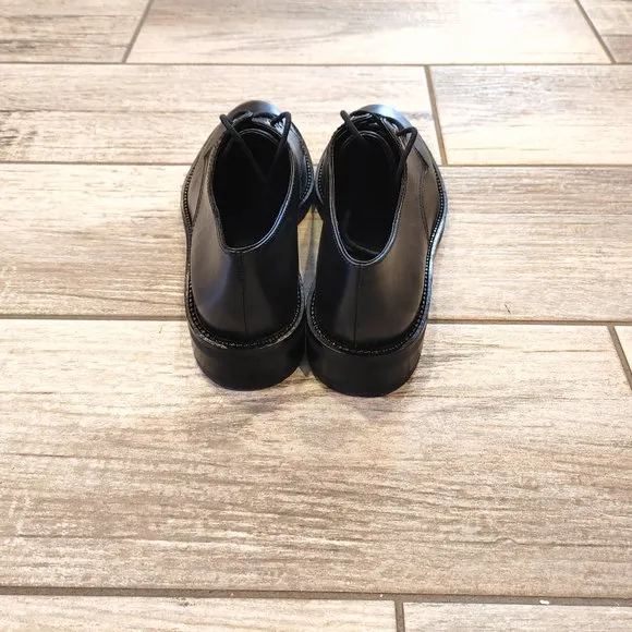 COACH women's oxford leather shoes size: 9 (B)