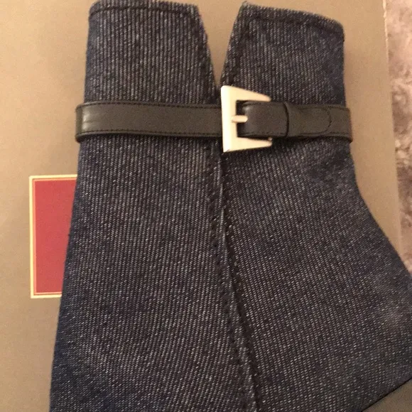 Cole Haan Dark Denim Fabric Short Pointed Toe Boots Size 9 NWT