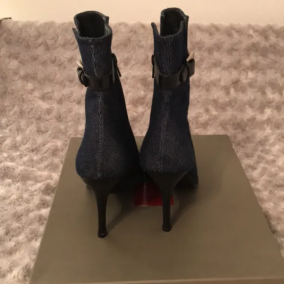 Cole Haan Dark Denim Fabric Short Pointed Toe Boots Size 9 NWT