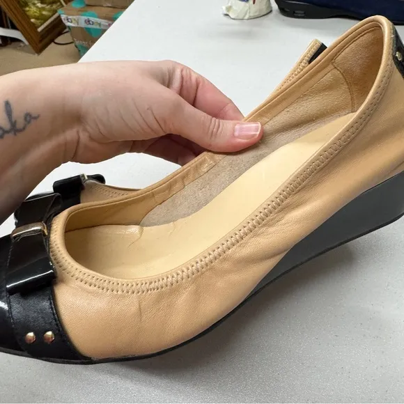 Cole Haan Tan Black Leather Cap Toe Wedge Heels Women’s 9.5 Classic Preppy Shoes