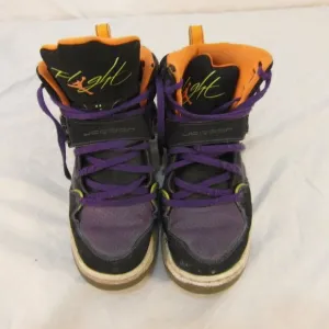 COLLECTIBLE RARE KIDS AIR JORDAN 2012 FLIGHT 45 BASKETBALL SHOES 7 NM30535