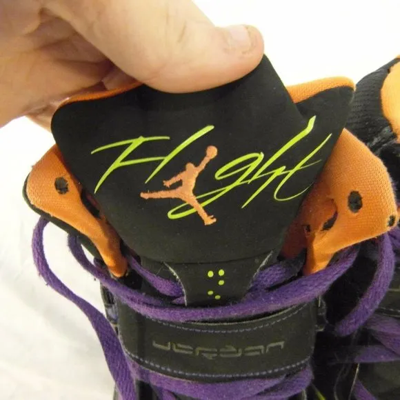 COLLECTIBLE RARE KIDS AIR JORDAN 2012 FLIGHT 45 BASKETBALL SHOES 7 NM30535