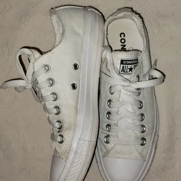 Converse All Star sneakers white lace up canvas rubber soles sz 7