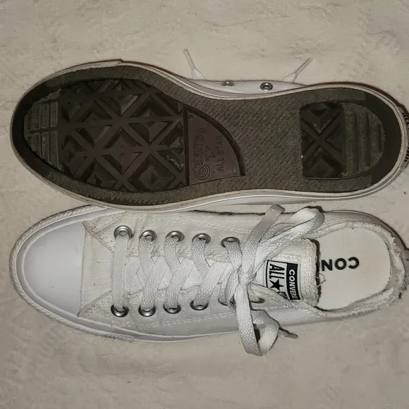 Converse All Star sneakers white lace up canvas rubber soles sz 7
