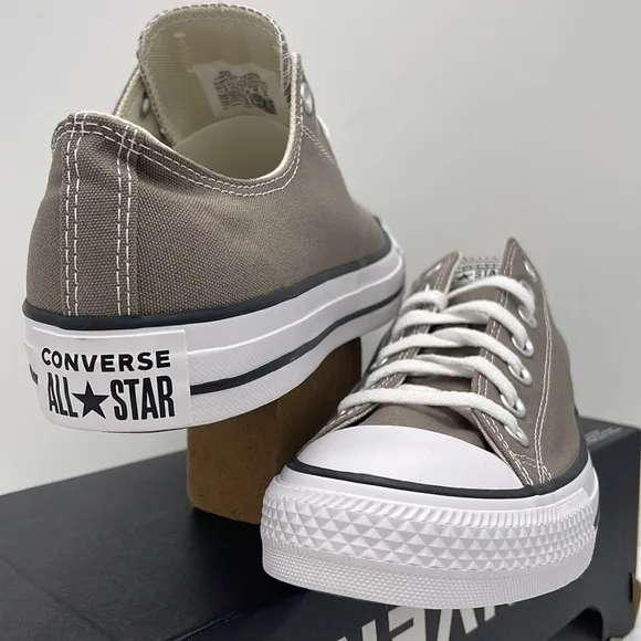 Converse Men's Gray Canvas Sneakers A08631FCTAS OXCLASSIC TAUPE Chuck Taylor