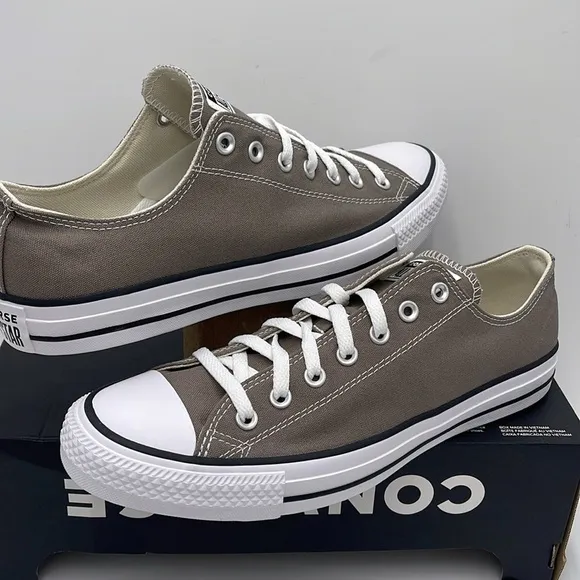 Converse Men's Gray Canvas Sneakers A08631FCTAS OXCLASSIC TAUPE Chuck Taylor