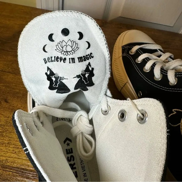 Converse Women's Chuck Taylor All Star Lift Sneakers Enchanted Embroider Size 8