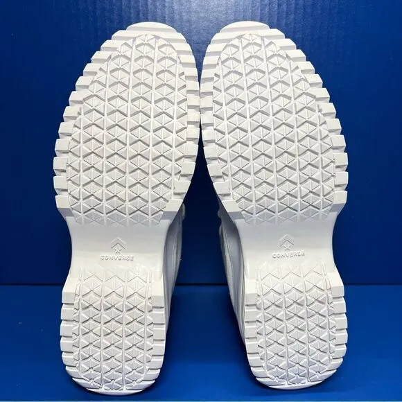 Converse Chuck Taylor All Star Lugged Hi-Top 2.0 Shoes in All White Canvas