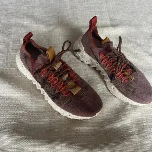 COPY - Nike Shoes - Sz. 6.5M / 8.5W