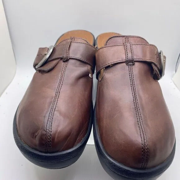 CROCS Women's 10 Brown Cobbler BuckleClog Mules Shoes Leather Sandals