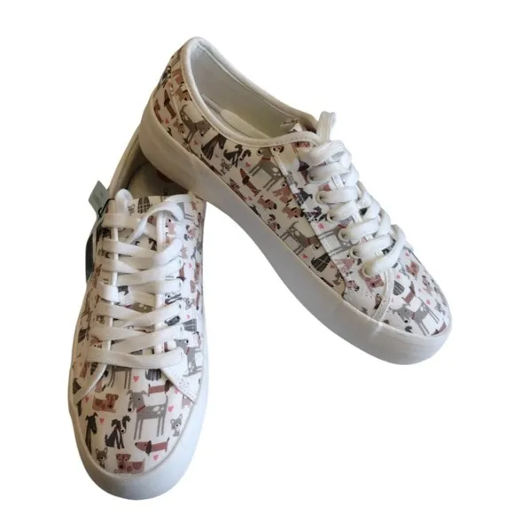 Cynthia Rowley Sneakers Shoes Woman 9.5 Dog Lovers and Hearts  All Over Print