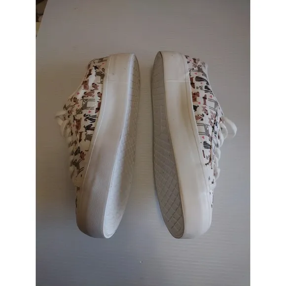 Cynthia Rowley Sneakers Shoes Woman 9.5 Dog Lovers and Hearts  All Over Print