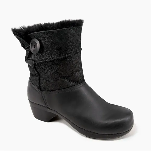 DANSKO | Stormy Shearling Fur Lined Clog Boots in Black Leather | Sz 8.5-9