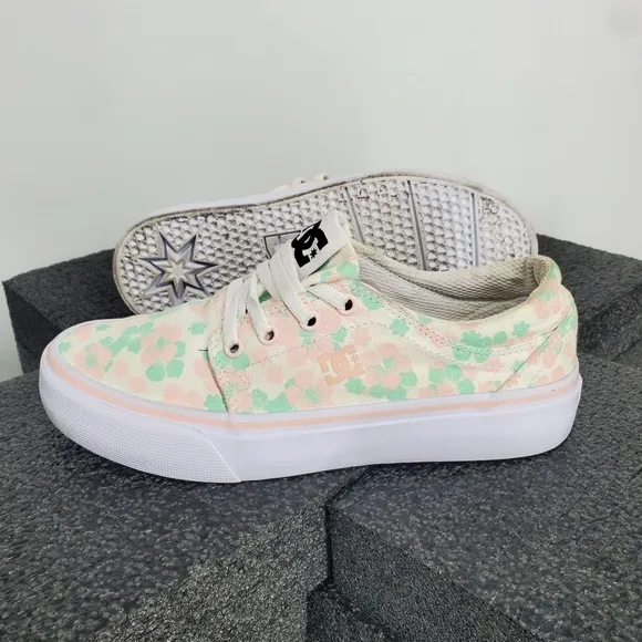 DC Shoes Youth 5 Girl's Trase TX Skate Shoes Floral Design Canvas