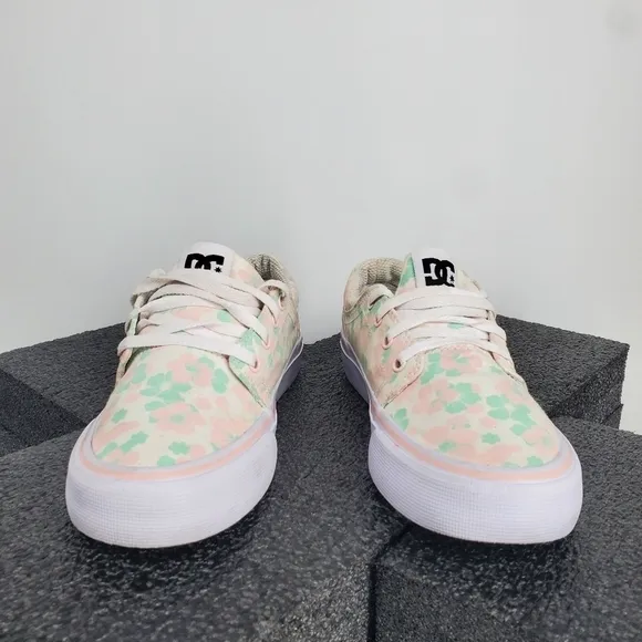 DC Shoes Youth 5 Girl's Trase TX Skate Shoes Floral Design Canvas